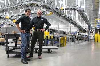 Mouser Welcomes Celebrity Engineer Grant Imahara to Holiday Festivities
